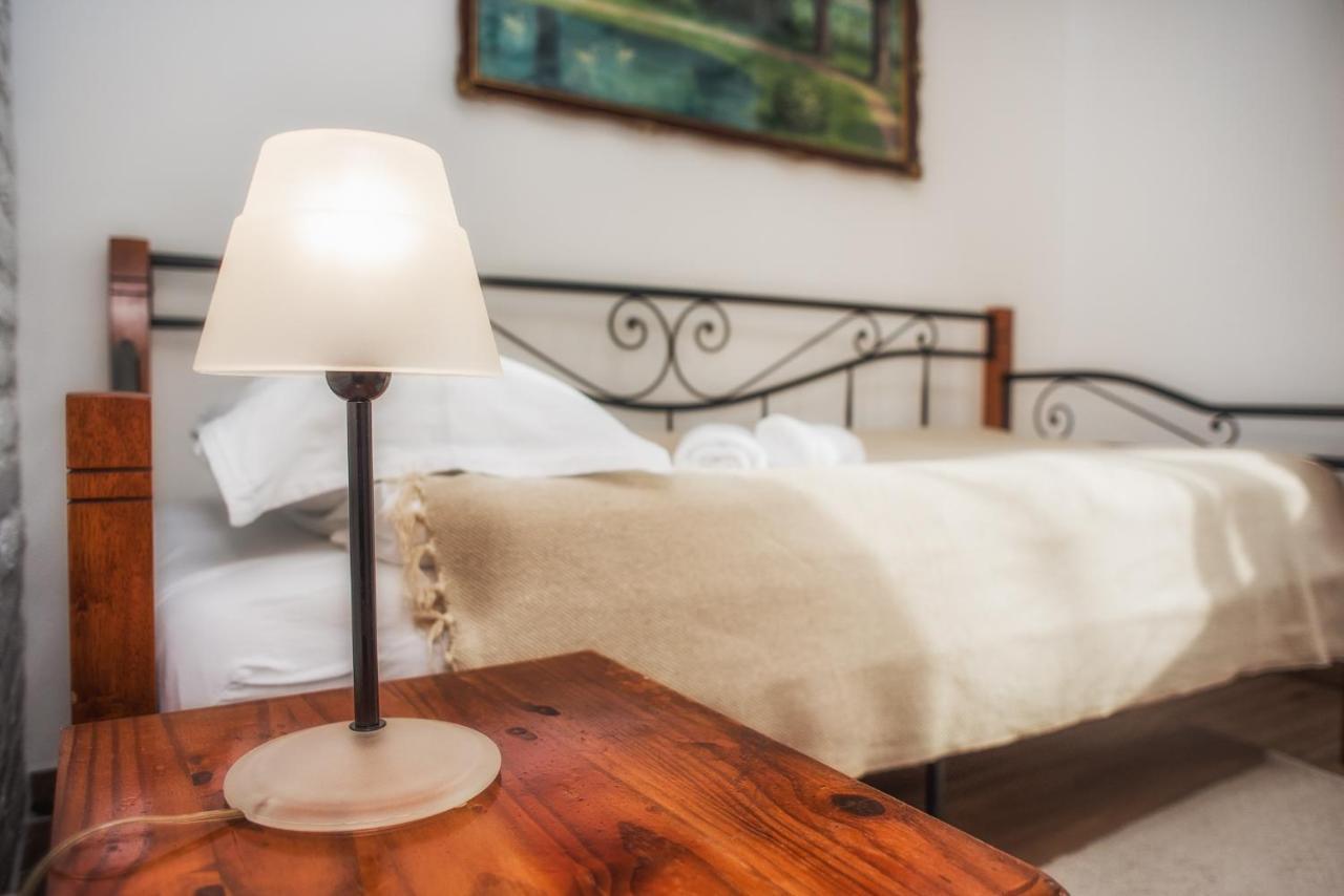 Tri Mudraca Inn