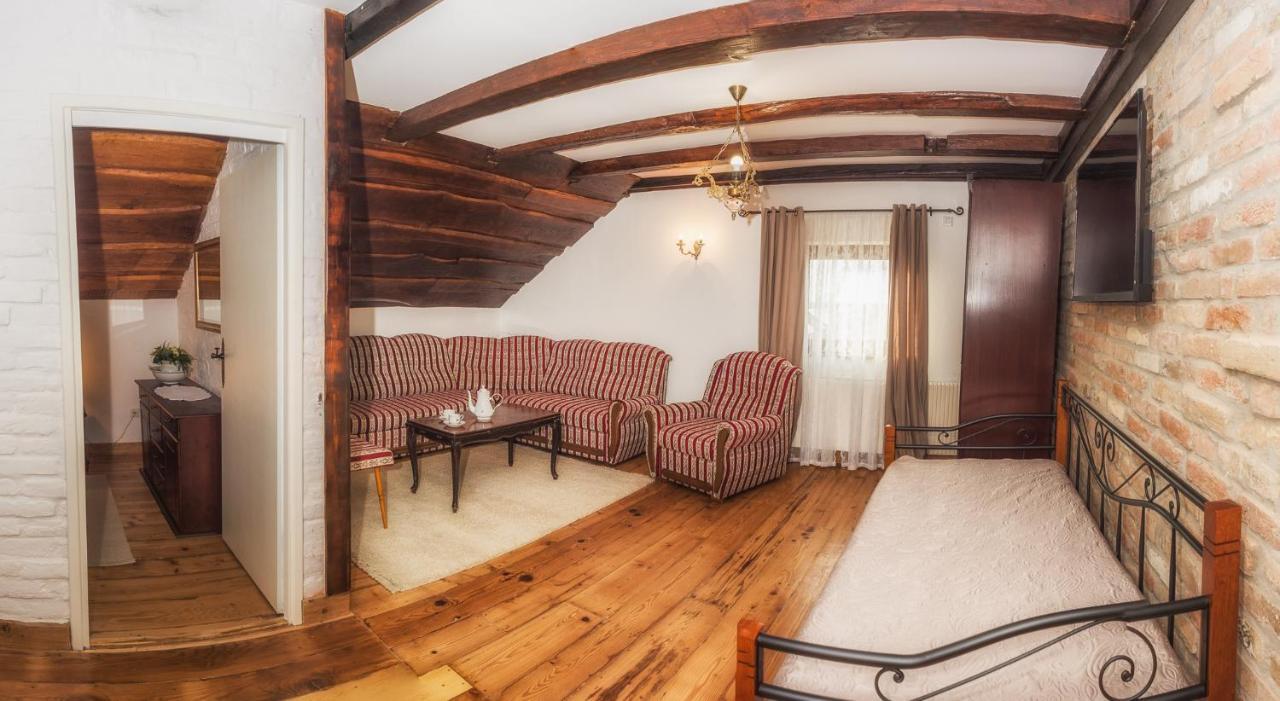 Inn Tri Mudraca