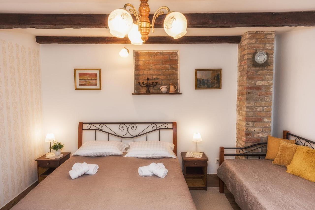 Tri Mudraca Inn
